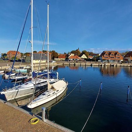 Ferienwohnung Hafenblick Wiek auf Rügen Extérieur photo