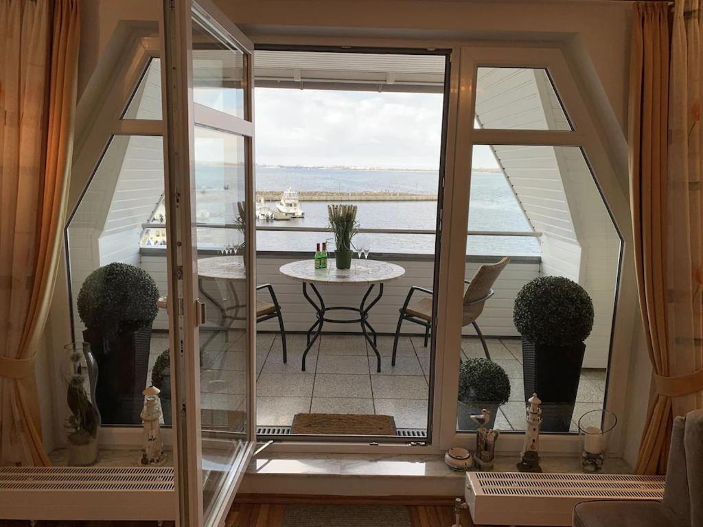 Ferienwohnung Hafenblick Wiek auf Rügen Extérieur photo