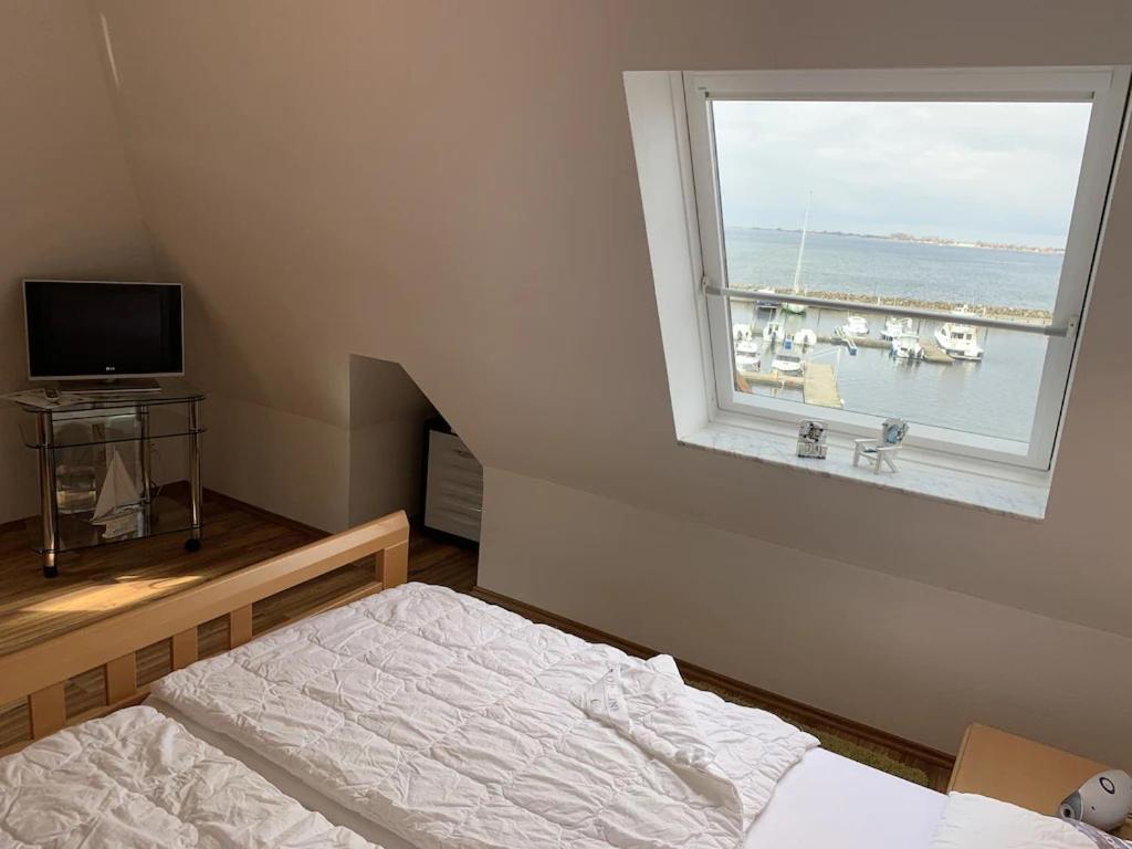 Ferienwohnung Hafenblick Wiek auf Rügen Extérieur photo