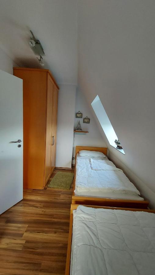 Ferienwohnung Hafenblick Wiek auf Rügen Extérieur photo