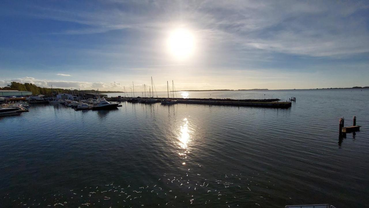 Ferienwohnung Hafenblick Wiek auf Rügen Extérieur photo